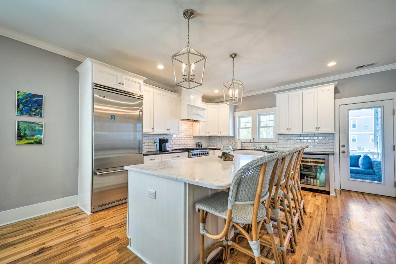 Bright Coastal Abode With Porch And Beach Access! Carolina Beach Buitenkant foto
