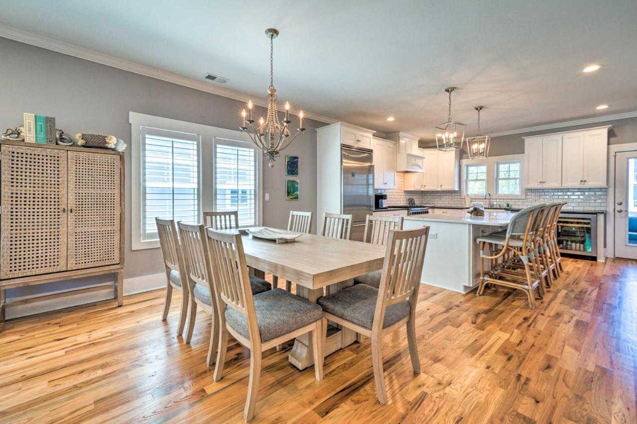 Bright Coastal Abode With Porch And Beach Access! Carolina Beach Buitenkant foto